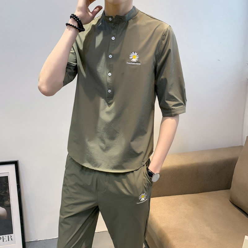 Men's short-sleeved T-shirt suit summer 2020 thin clothes small daisy design mid-sleeve set of trendy matching tops
