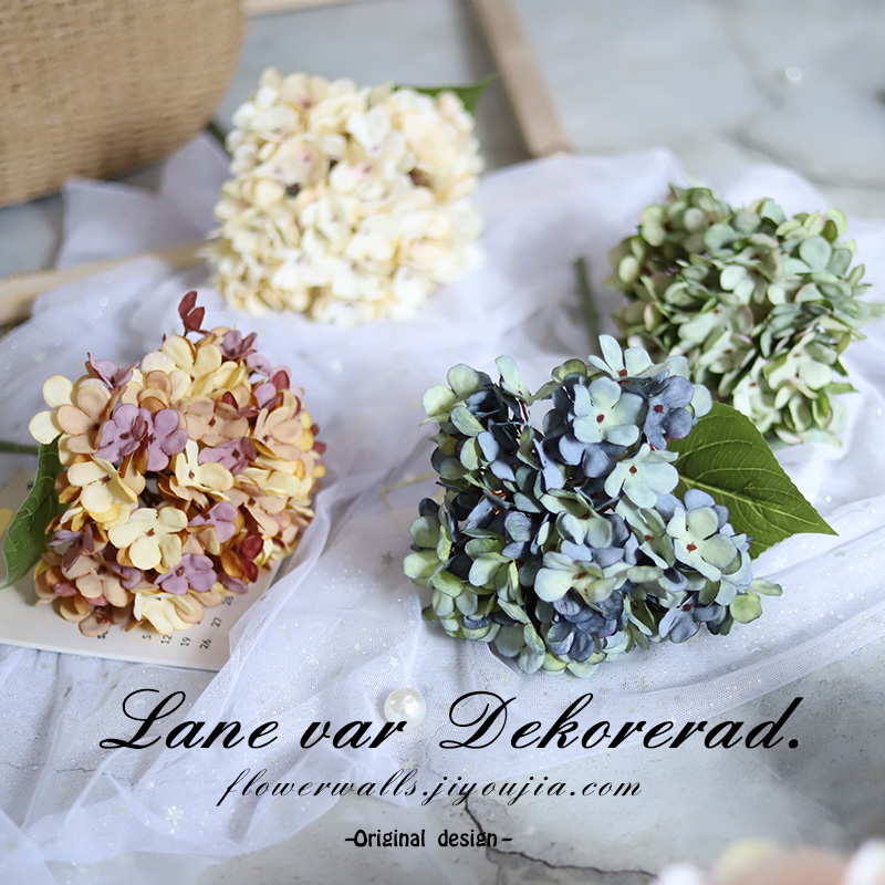 Eurostyle retro wind embroidered ball flower simulation flower autumn color single branch fake flower indoor home living room decoration furnishing table flower