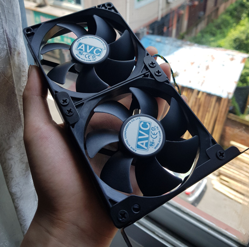 Desktop Computer Case High Rev Graphics Card Companion Radiators 9CM Cm Hydraulic Bearing Fan PCI Position Bracket