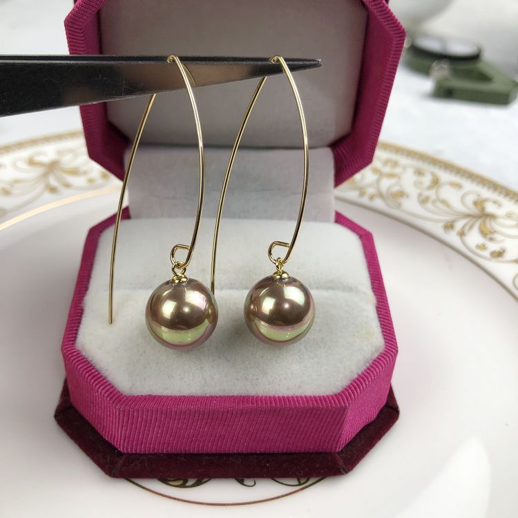 Female 14K bag gold note gold length version French style V word seashells pearl earrings natural mother bay imitation pearl earrings white earrings