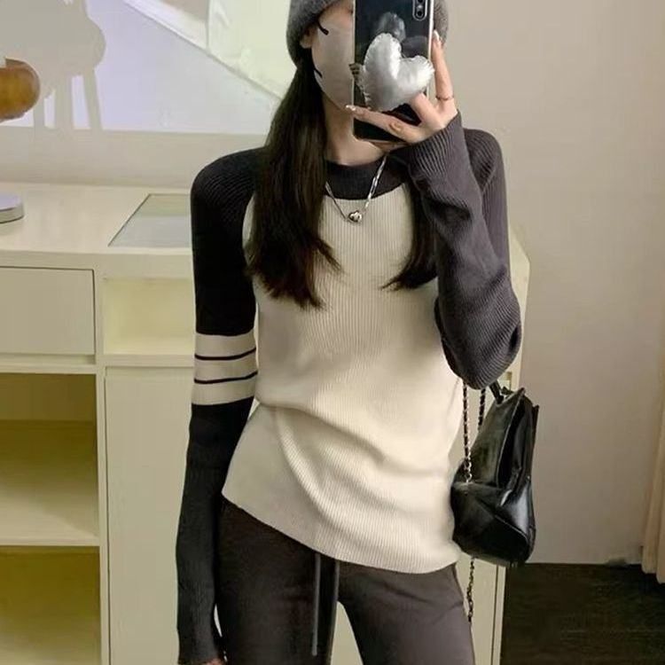 Women's American-Style Autumn Long-Sleeve Vintage Knit Sweater, Slim-Fit Niche Short Sweater, Layered with a Fitted Top Women's American-Style Autumn Long-Sleeve Vintage Knit Sweater, Slim-Fit Niche Short Sweater, Layered with a Fitted Top