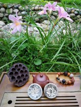 Mid-Ming Dynasty blue-and-white ancient porcelain sanded coaster Lotus Lotus a pair of price Group B