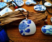 Ming and Qing Blue and white ancient porcelain Old porcelain necklace pendant Sweater chain Classical Hanfu Cheongsam Birds and flowers Wanfu You Tong