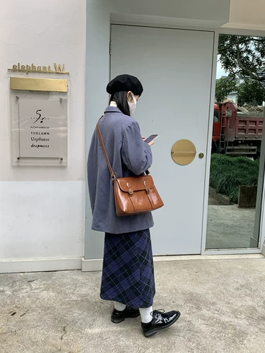 Ретро красная сумка через плечо, демисезонная сумка на одно плечо, 17 года, коллекция 2023, изысканный стиль