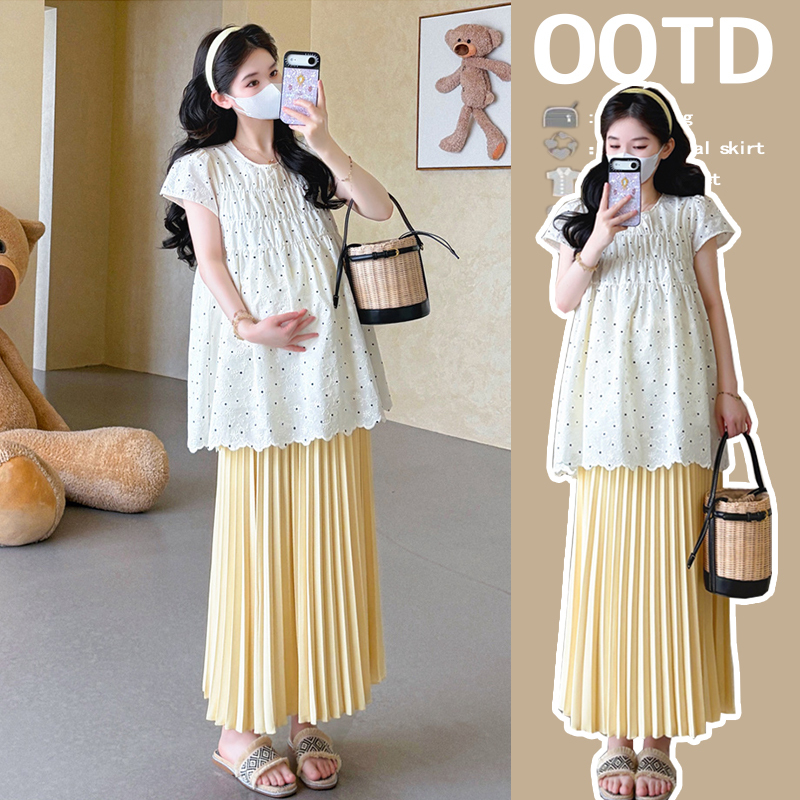Maternity Suit, Summer Fashionable French Polka-Dot Top, Pleated Skirt, Two-Piece Set, High-End Summer Style for Pregnancy Maternity Suit, Summer Fashionable French Polka-Dot Top, Pleated Skirt, Two-Piece Set, High-End Summer Style for Pregnancy