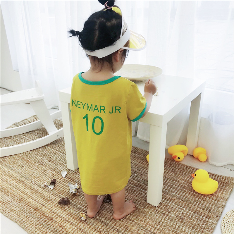 Quần áo trẻ em cô gái T-Shirt mùa hè 2018 mới nữ bé trong chiếc áo khoác dài Nga World Cup thời trang jersey