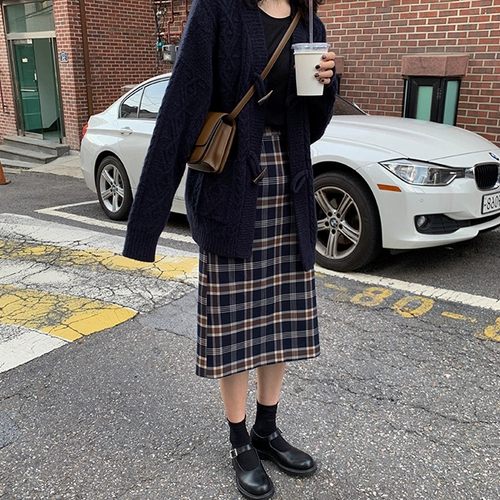 Ретро клетчатая демисезонная длинная приталенная длинная юбка, свободный прямой крой, с акцентом на бедрах