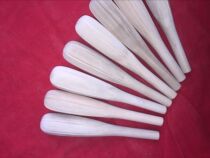 Factory direct sales of ethnic musical instrument accessories childrens pipa shaft color wood shaft