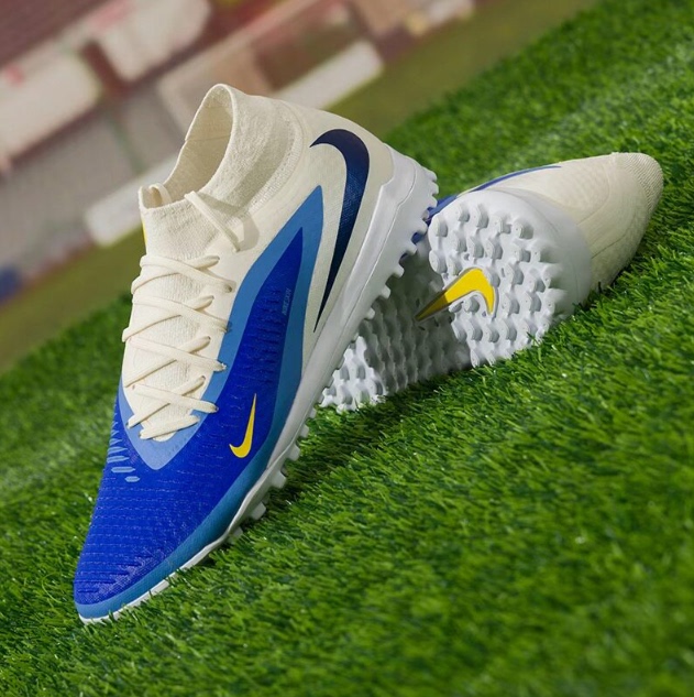 Nike Phantom 6 Academy Tf Soccer Shoes with Mid-Range Studs for Artificial Turf, Durable and Resistant Nike Phantom 6 Academy Tf Soccer Shoes with Mid-Range Studs for Artificial Turf, Durable and Resistant