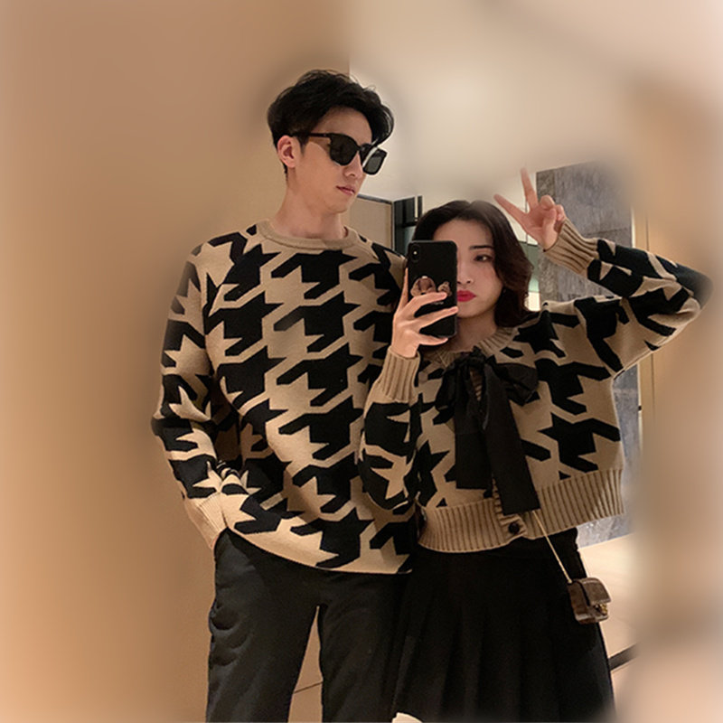 A sister's couple outfit autumn and winter 2021 new temperament round neck pullover sweater Korean version loose sweater jacket tide