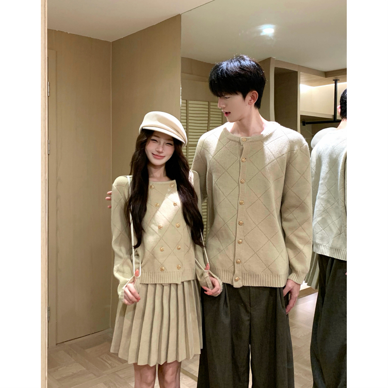 Couple Outfits for Autumn and Winter 2026 New Style ins Super Popular Sweater Dress for One Man and One Woman Korean Style French Knitwear Trendy Couple Outfits for Autumn and Winter 2026 New Style ins Super Popular Sweater Dress for One Man and One Woman Korean Style French Knitwear Trendy