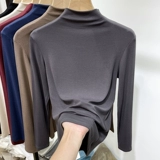 Осенний приятный телу бордовый лонгслив, высокий воротник, коллекция 2022, облегающий крой, в западном стиле