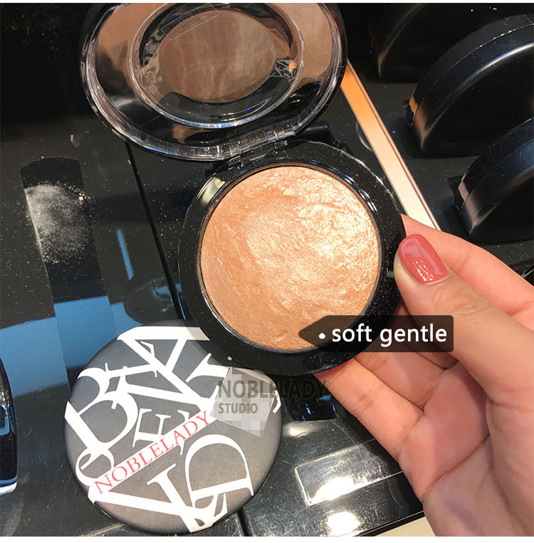 MAC Charm Unicorn Khoáng Ánh Sáng Cao Sửa Chữa Điện Dung Lightscapade Mềm nhẹ nhàng Gừng phấn highlight 3ce