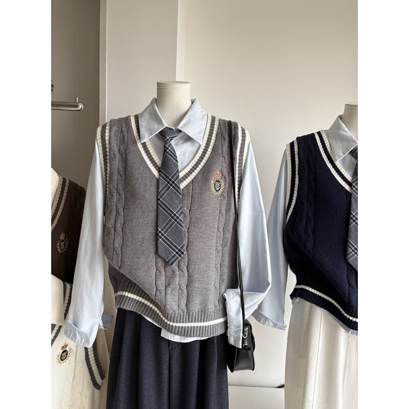 Japanese Style 26 Autumn Outfit College Style V-Neck Knitted Vest + Long-Sleeve Shirt Layered Vest Set for Petite Women