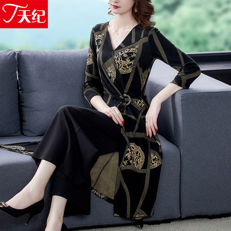 Fall 2022 new size women's mother age reduction temperament set fashion thin foreign pie wide-leg pants two-piece set
