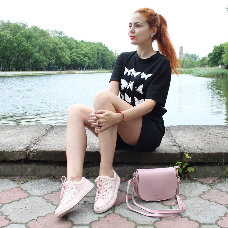 Deona 2021 spring and summer new cowhide hollow women's shoes small white shoes women's summer breathable soft bottom lace-up flat bottom