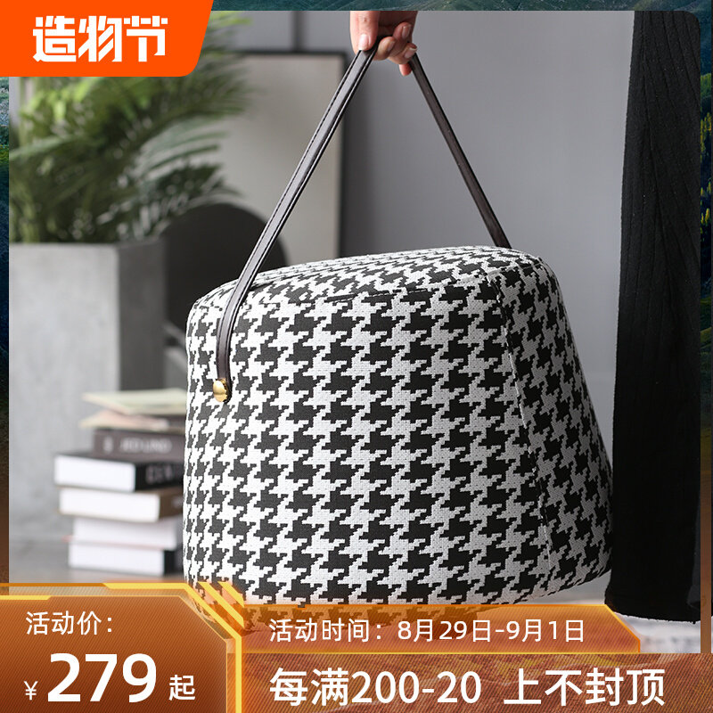 Nordic Sofa Pedaling red Thousand-bird-changing shoes stool Bench Creativity Home Doorway Small Round Stool Designer Sitting Stool