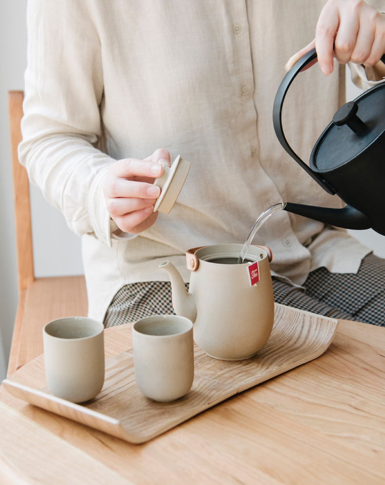 Jingdezhen small pure and fresh and kung fu home a pot of two cups of tea sets tea ceramics with tray was travel gift boxes