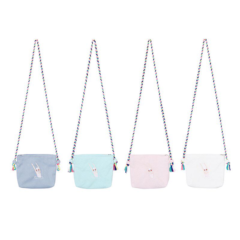 Hand painted art and sketched satchel cotton linen bag of ancient wineward bag fresh lotus sails cloth bag china wind