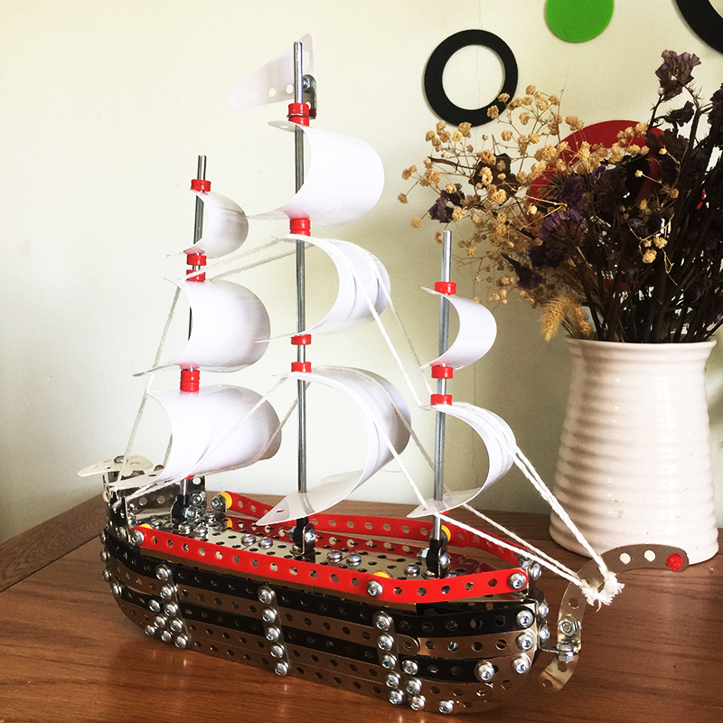 Metal Assembled Nuts Combined Children Toy Sailing Train Model DIY Assembly Puzzle 8 Birthday Gift 10 male