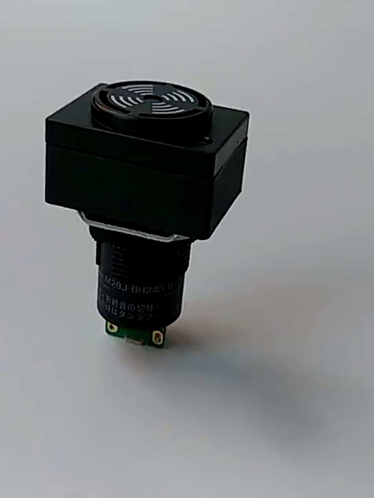 这个蜂鸣器也太顶了吧。欧姆龙新机一响，所有部家都安静了？