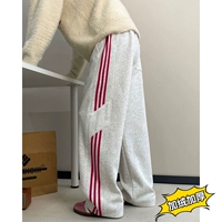 Бело-серо-красные полосы плюс бархат