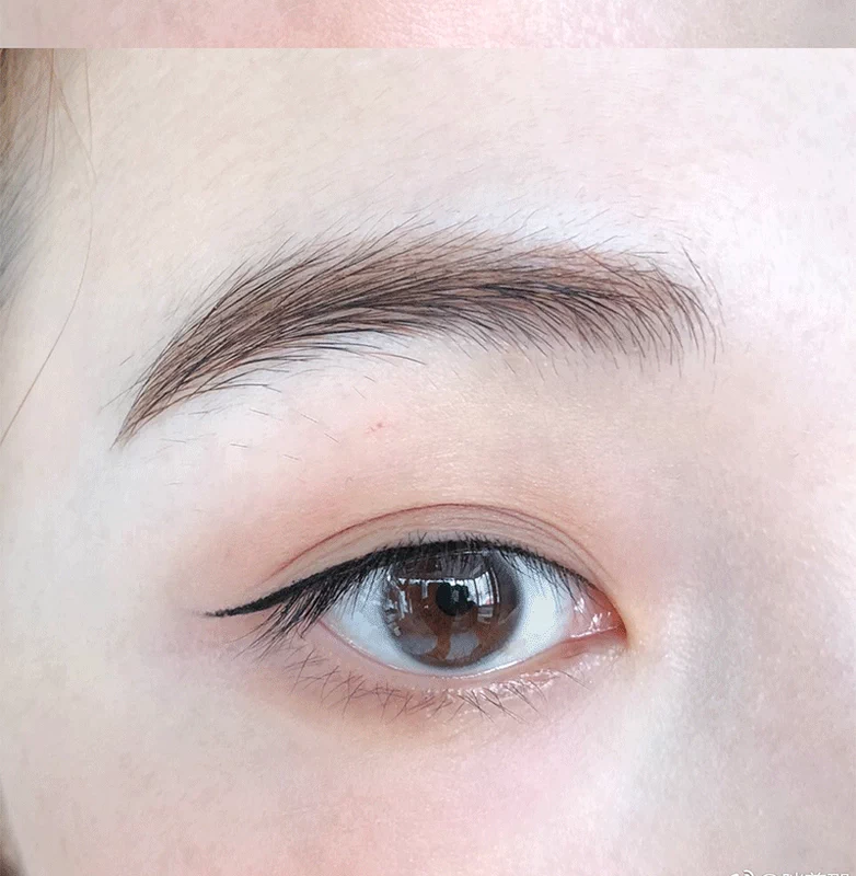 Hàn Quốc unny xoay bút kẻ mắt bên trong bút rất mịn chống thấm nước và mồ hôi kéo dài không bắt đầu chóng mặt sô cô la đen - Bút kẻ mắt kẻ mắt dạ