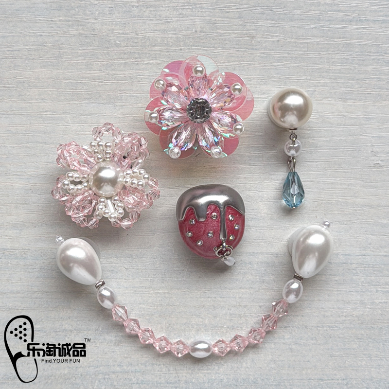 2026 New Crocs Accessories Hole Shoe Charms Shoe Decorations Cute Strawberry Shoe Clips Crocs Accessories