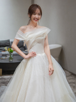 The main wedding dress 2020 new long tail forest department super fairy dream word shoulder thin luxury temperament European starry sky woman