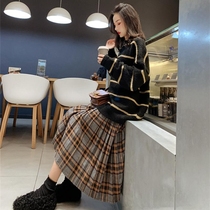 Early autumn size womens clothing does not show meat suitable for fat peoples fat sister mm sweater two-piece set Ya Feng top