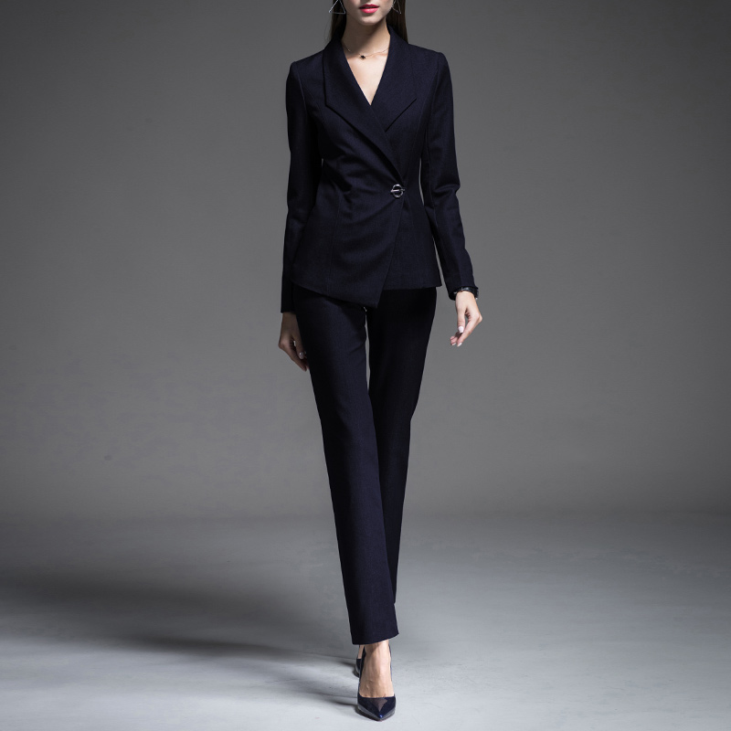 Tailleur femme - Ref 3241845 Image 3