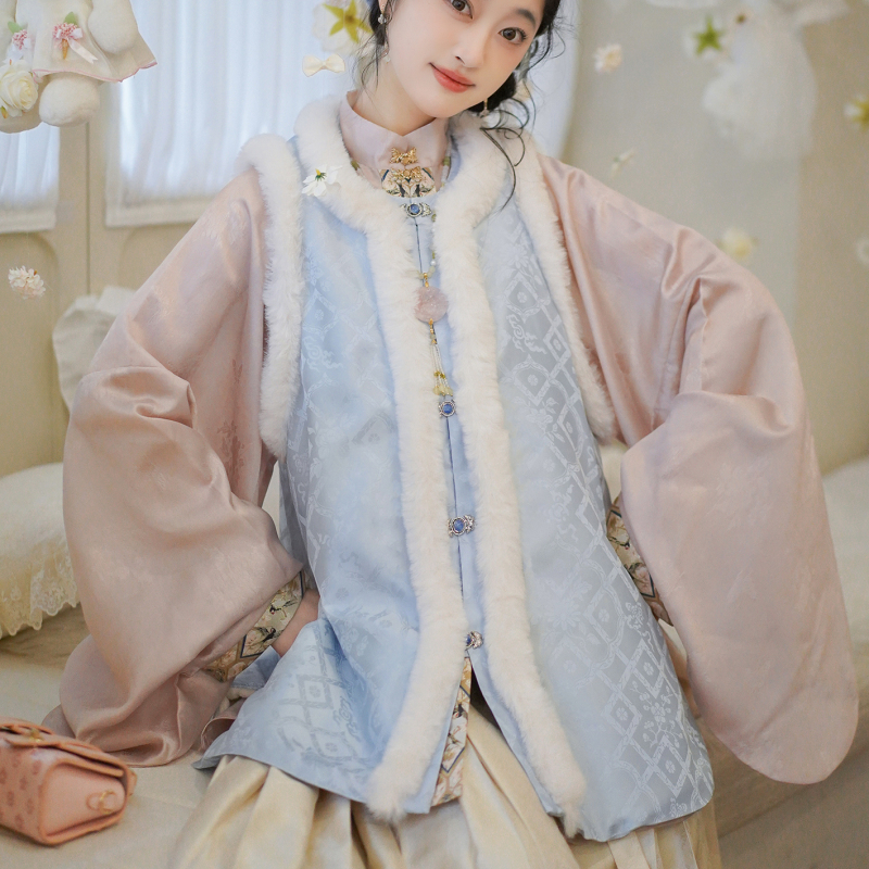 Year-End Special Offer: Fleece-Lined Round-Neck White Butterfly Purple Girl-Style Ming Dynasty Hanfu for Daily Wear