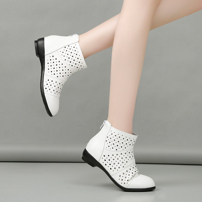 White leather hole female shoes dance shoes female summer soft outside wearing new square dance shoes middle-aged mom dancing shoes