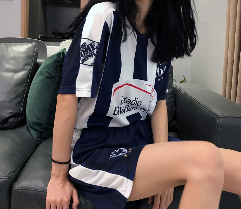 Cá nhân phù hợp với hip hop phù hợp với bóng đá cho nam và nữ có thể được mặc In logo kỹ thuật số đội biểu tượng nhóm đồng phục dịch vụ lớp mới