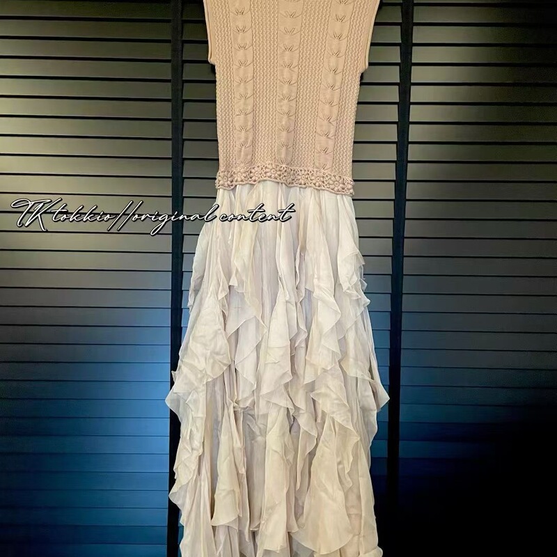 【Authentic and Original】 "Can Only Be Dry Cleaned, Not Machine Washable" Blogger's Same Style Wool and Mulberry Silk Dress