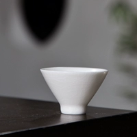 Слоновая кость Бай-Дуджиао Кубок