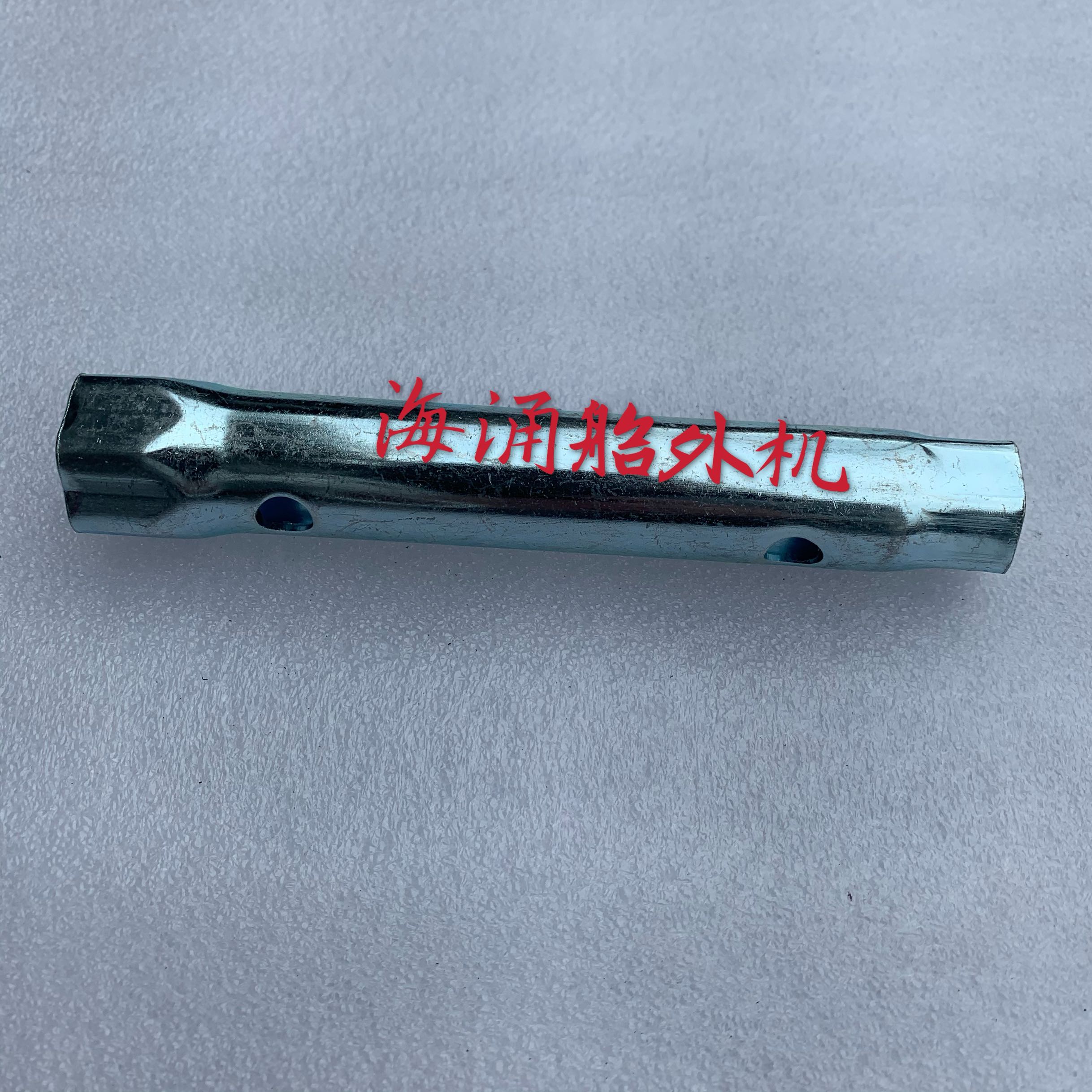 Pinier 2 - 115 hp - power outboard machine hanging machine - plug sleeve of the mountain leaf double Ma Sea