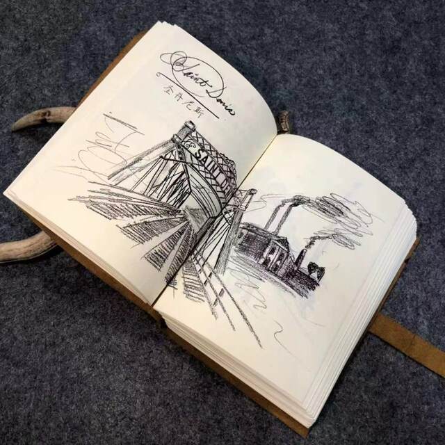 Red Dead Redemption 2 Game Merchandise Physical Items Big Cousin 2 Manual Arthur Morgan Diary with Manual Gift Figurine