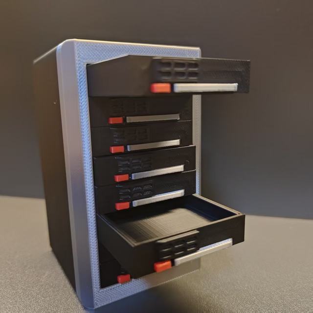 Delta Operation Blade Server Game Peripheral New Season S7 Hot Model High-Value Item Figure