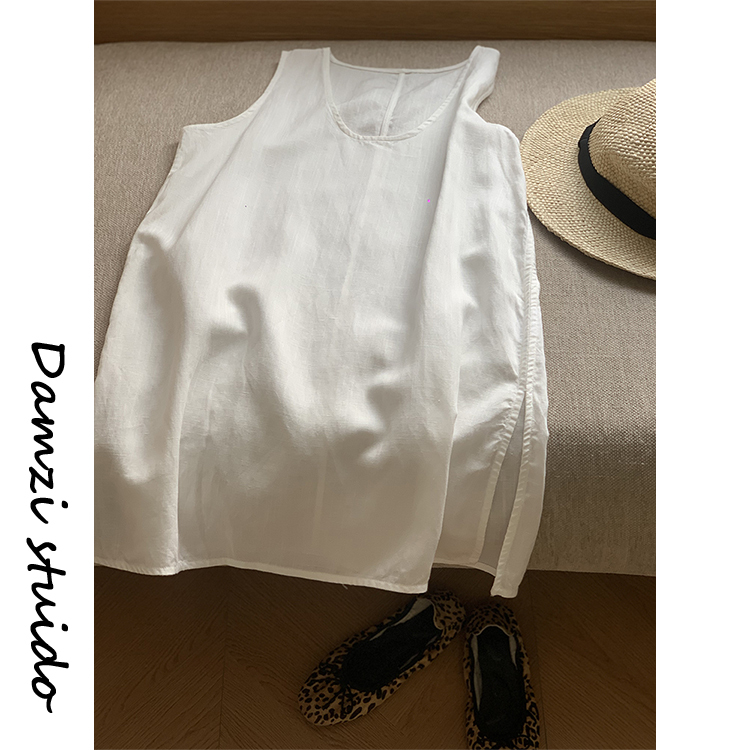 Da Maizi's "Mint Vest" Is a Stackable U-Neck Sleeveless Round-Shoulder Vest Mz3743 Mint Vest Da Maizi's "Mint Vest" Is a Stackable U-Neck Sleeveless Round-Shoulder Vest Mz3743 Mint Vest