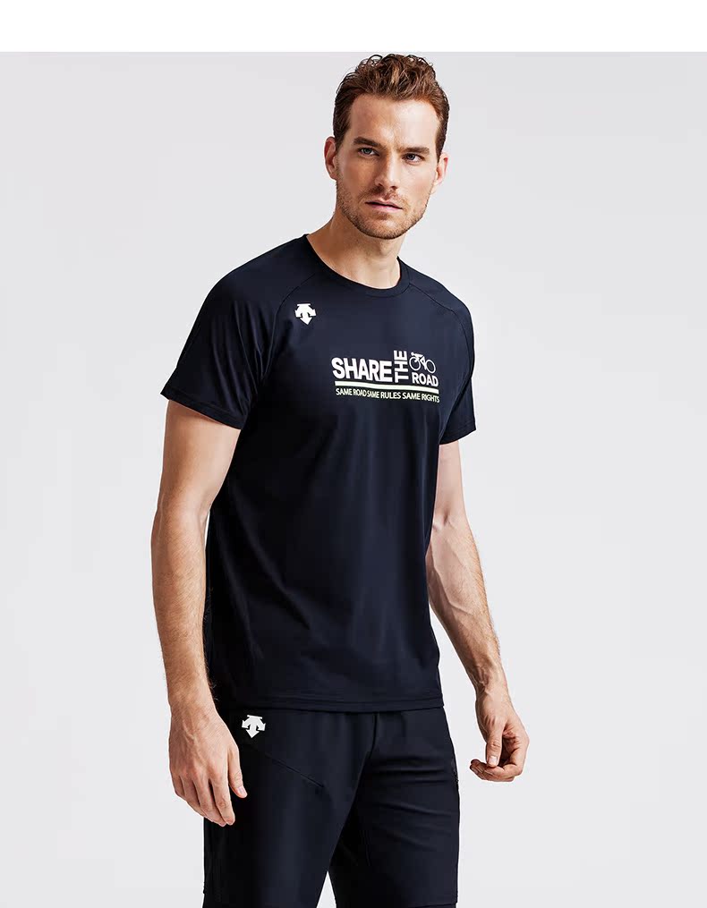 DESCENTE Di Sant TOUGH Vải dệt kim nam ngắn tay ngắn D7331CTS63 - Áo phông thể thao áo ba lỗ the thao