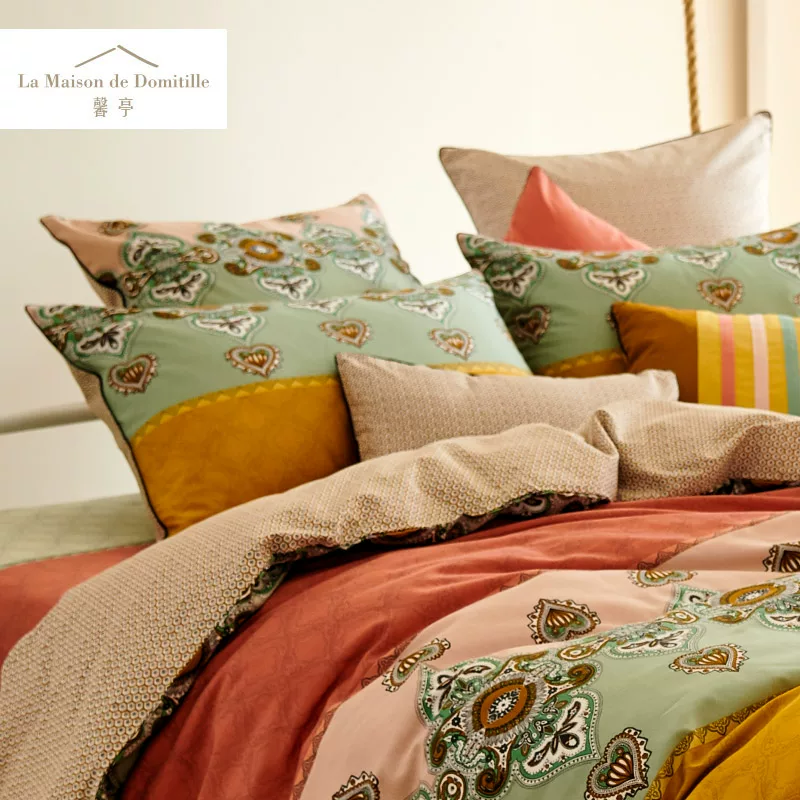 Ethnic square bedspread, boho style, ethnic style