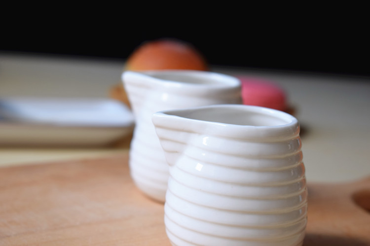 Xác thực ngang gốm sữa bình sữa ly sữa kem cốc cà phê phù hợp với dụng cụ nồi nước sốt phương Tây nồi 80ml dụng cụ pha cà phê thủ công