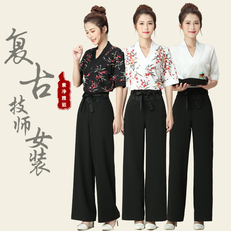 Summer Foot Bath Technician Conserved Female Fashion Print Beautician with short sleeve suit temperament in the wellness clubhouse