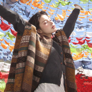 Ethnic Style Xinjiang Grassland Shawl, Tibet and Northwest Travel Cape, Bohemian Style for Autumn and Winter Wear in Sichuan