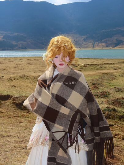Great Northwest Xinjiang Yunnan Outerwear Shawl Female Sichuan West Sichuan Tibet Travel Cloak Tibet Autumn and Winter Grassland Travel Wear