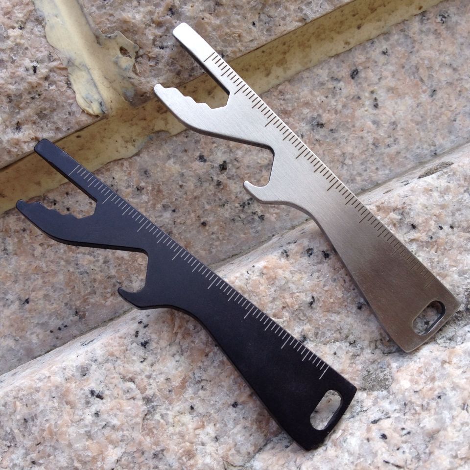 Tree branches Multi-function tools Bottle opener Screwdriver Scale ruler Keychain tools Portable EDC equipment