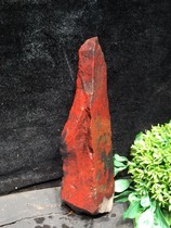 Guilin Longsheng Guilin chicken blood jade hand toy pieces black and red ornaments carved pieces weight 266 grams