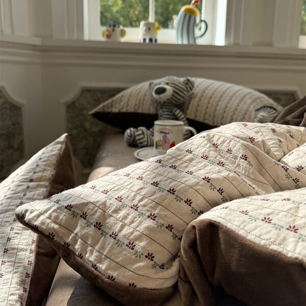 Ins Pastoral Girly Style Autumn and Winter Warm Washed Cotton Jacquard Cotton Fleece-Lined Small Floral Coffee Four-Piece Set 1.5m 1.8m