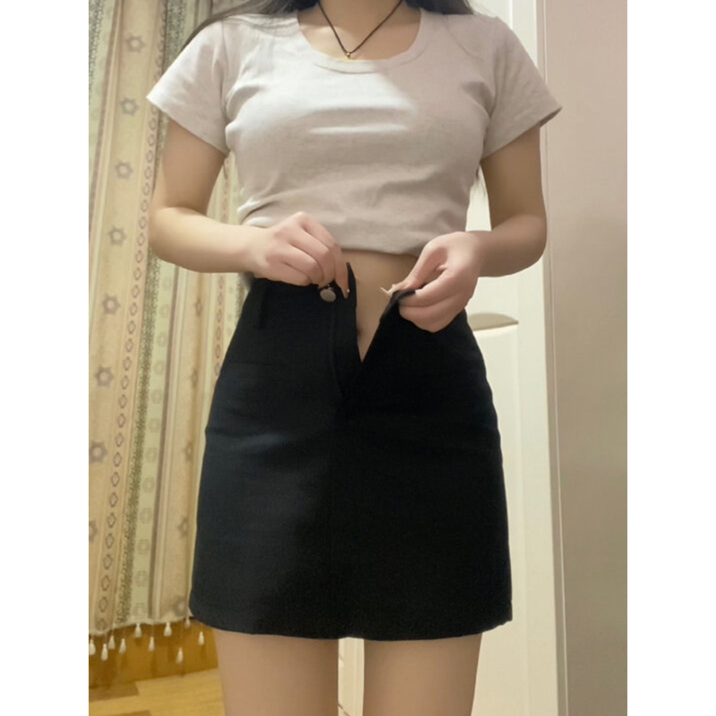 Plus-Size Black Suit Skirt for Apple-Shaped Body, Petite and Chubby Women, Summer High-Waisted Hot Short Skirt, A-Line to Cover the Body Plus-Size Black Suit Skirt for Apple-Shaped Body, Petite and Chubby Women, Summer High-Waisted Hot Short Skirt, A-Line to Cover the Body